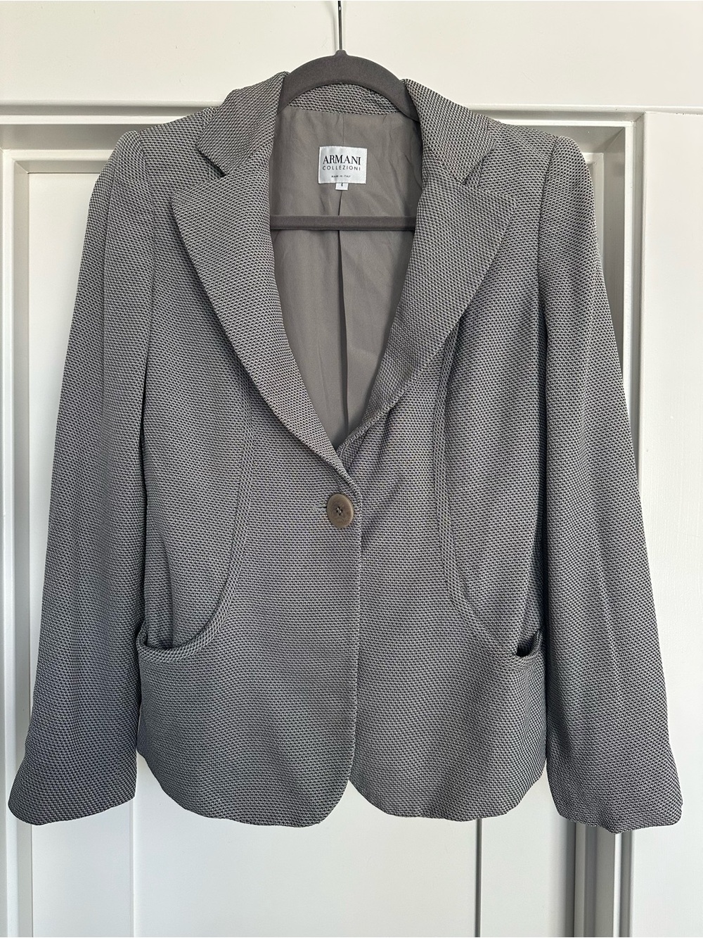 Armani Collezioni Light Gray Textured Single-Button Blazer